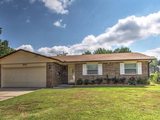 Updated 3 Bed 1 Bath House