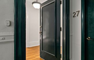 Historic Charm 2 Bed 1 Bath Condo on First Hill