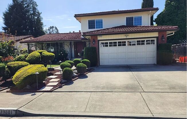 $4990 -- BEAUTIFUL 4BED HOME IN MISSION VALLEY NEIGHBORHOOD