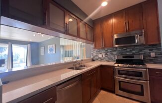 Beautiful two bedroom, two bath Condo In Long Beach