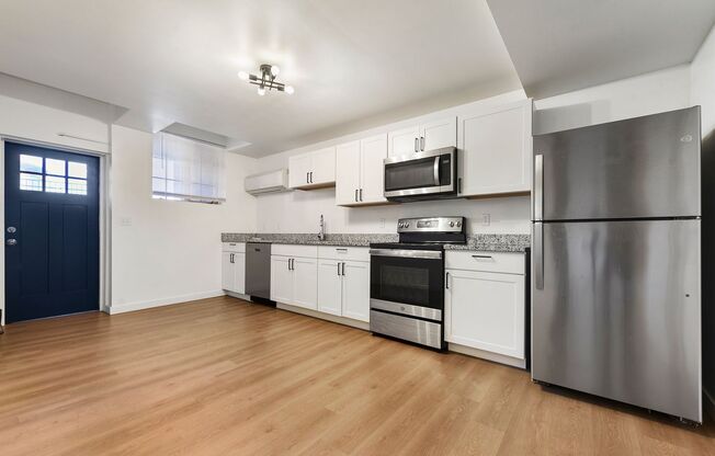 1 bed, 1 bath, $1,150, Unit 4