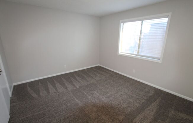 2 beds, 1 bath, 875 sqft, $1,075, Unit 10719-9