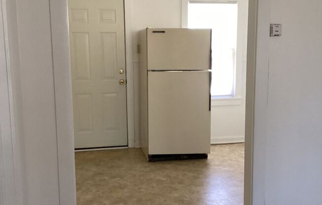 1 bed, 1 bath, $600