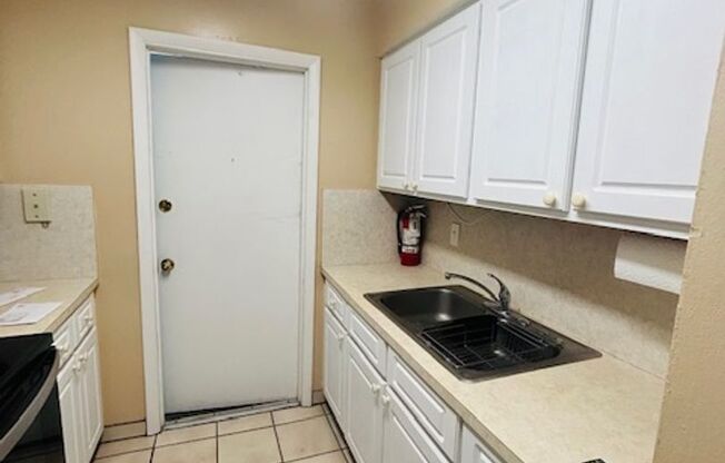 1 bed, 1 bath, $1,250