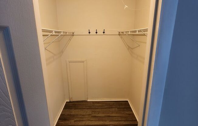 1 bed, 1 bath, $1,400, Unit 198A2