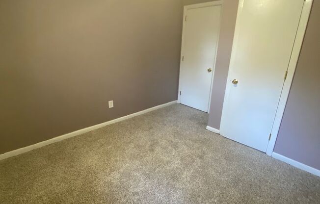 3 beds, 1 bath, $1,495