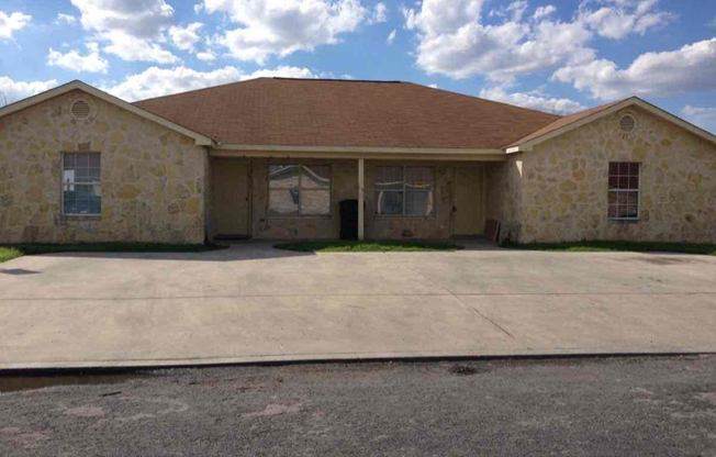 7611 OAK CHASE