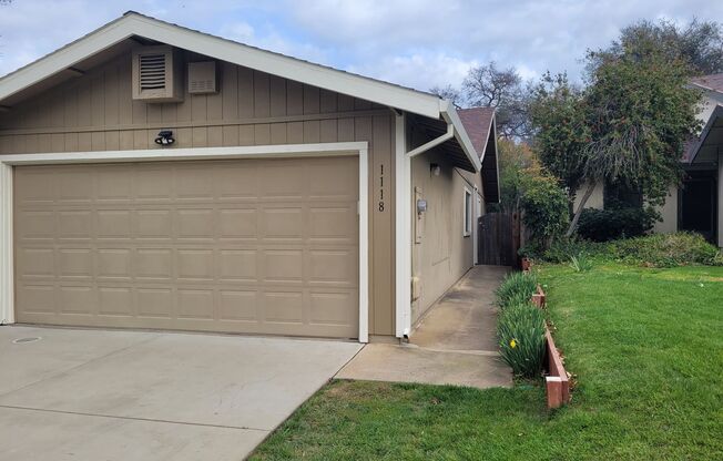 Roseville 2 bedroom with 2 car garage & large yard. Six month lease.