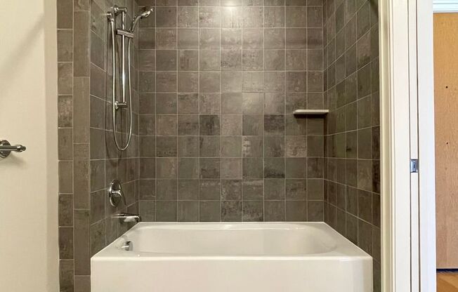 1 bed, 1 bath, $3,250, Unit 920