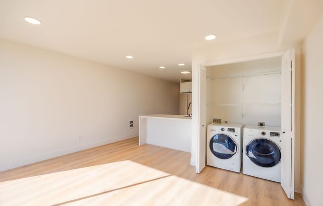 940 Guerrero Street (1082r)