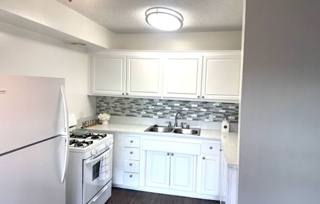 1 bed, 1 bath, 750 sqft, $2,545, Unit 5