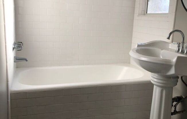 1 bed, 1 bath, 725 sqft, $1,795, Unit 311