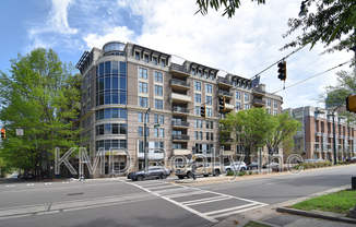 718 W Trade St  Unit  602