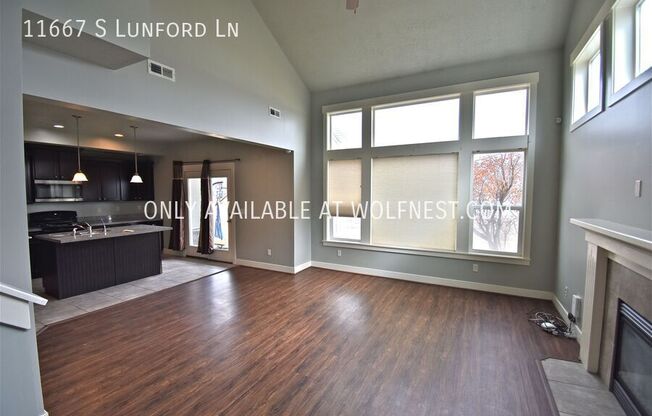 11667 S LUNFORD LN