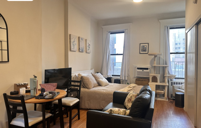 Studio, 1 bath, $2,300, Unit 5C