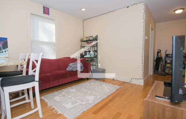 Modern Apt with Laundry In Unit, Stainless Steel Appliances and NO FEE!