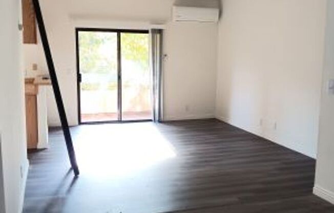 1 bed, 1 bath, 558 sqft, $1,850, Unit 310