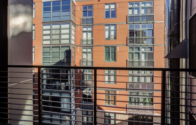 1 bed, 1 bath, 110 sqft, $1,490