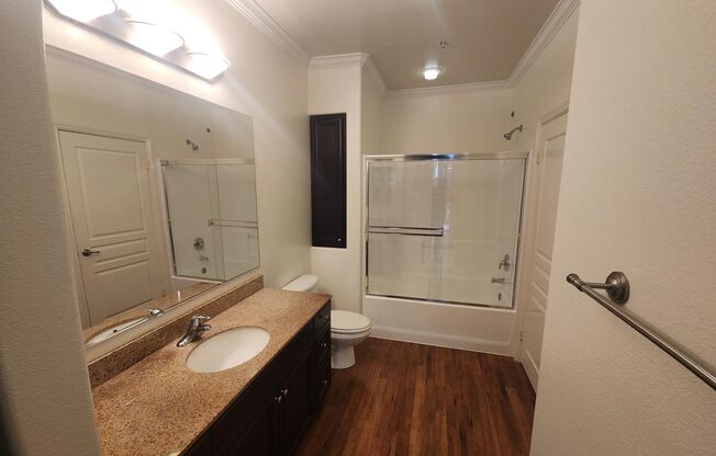 1 bed, 1 bath, $2,450