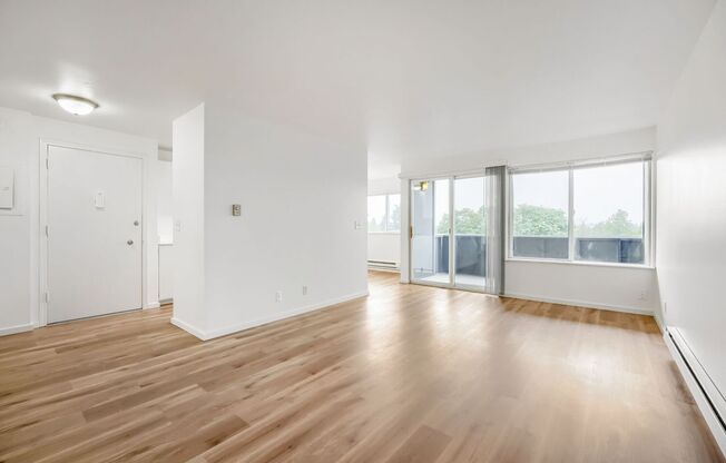 1 bed, 1 bath, 700 sqft, $1,495, Unit Unit 113