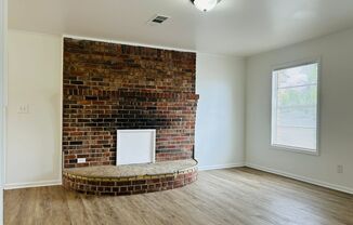 3 beds, 1 bath, $1,300