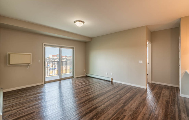 2 beds, 2 baths, 1,058 sqft, $1,570, Unit 318
