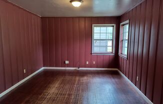 2 beds, 1 bath, $600