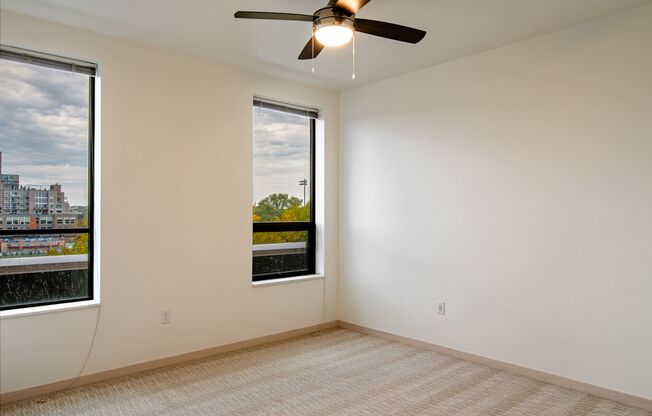 2 beds, 2 baths, 1,293 sqft, $3,050, Unit 0607