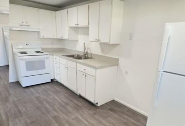 2 beds, 1 bath, 840 sqft, $1,119, Unit 86