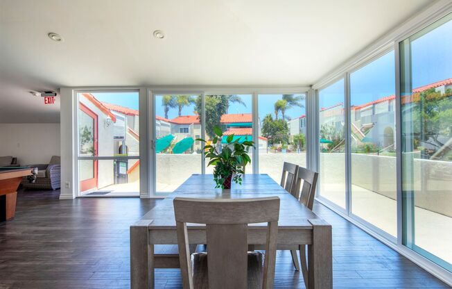 Studio, 1 bath, 410 sqft, $1,795, Unit 048