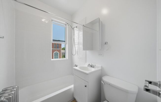Studio, 1 bath, 343 sqft, $1,695, Unit 402