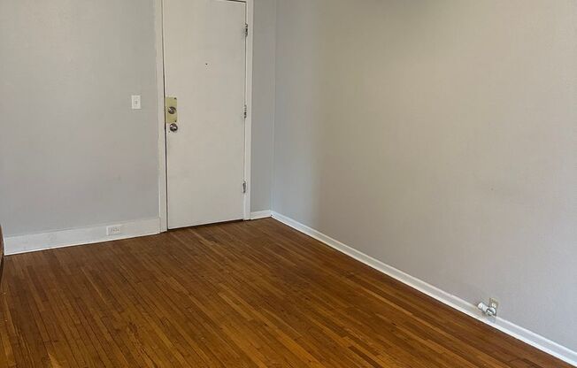 1 bed, 1 bath, 560 sqft, $1,195, Unit 306