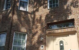 4 beds, 2 baths, $3,100