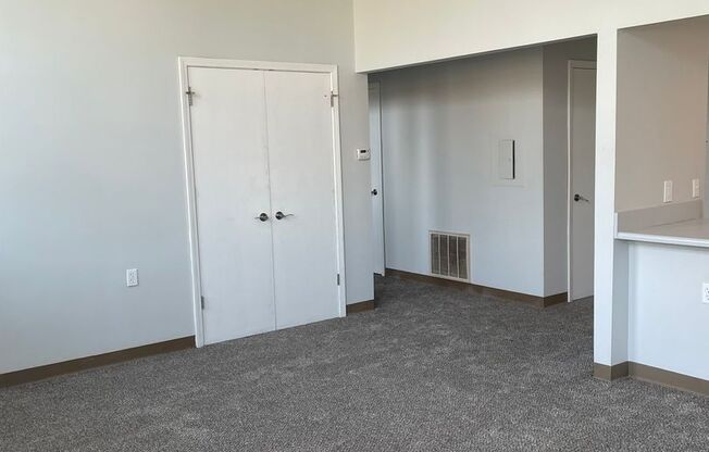 1 bed, 1 bath, 625 sqft, $895, Unit 302