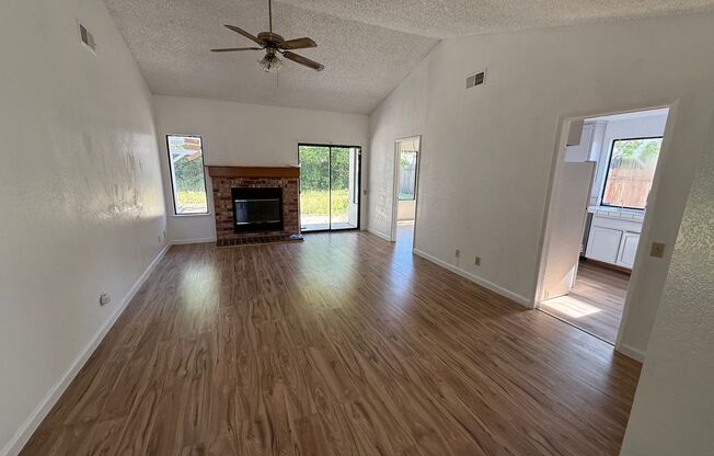 8475 Wheatland Dr - Sacramento 95828