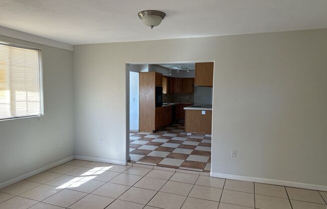 2 beds, 2 baths, $1,600