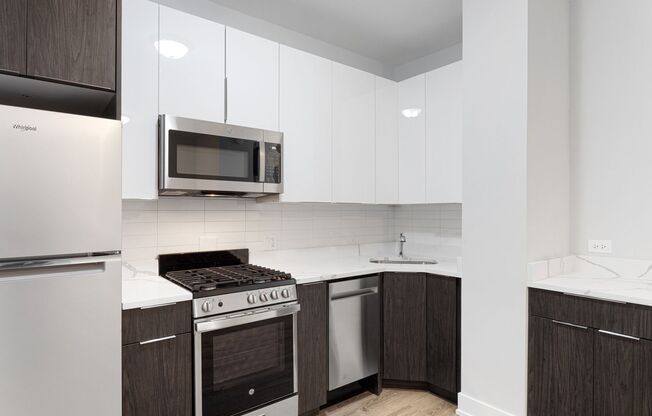 2 beds, 1 bath, 505 sqft, $1,950, Unit 318