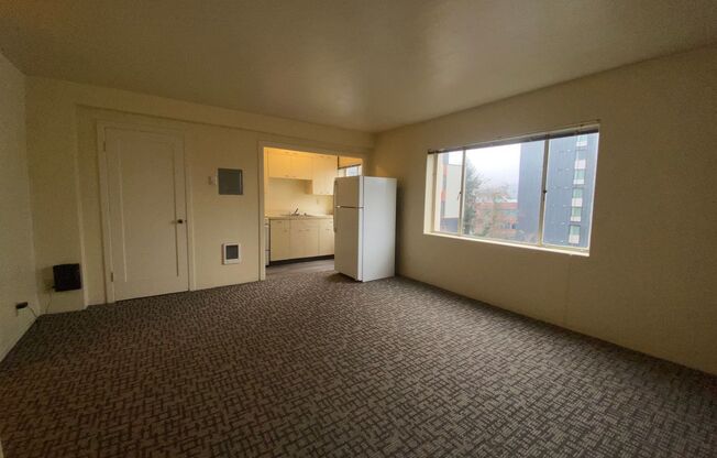 Eugene Manor Apartments