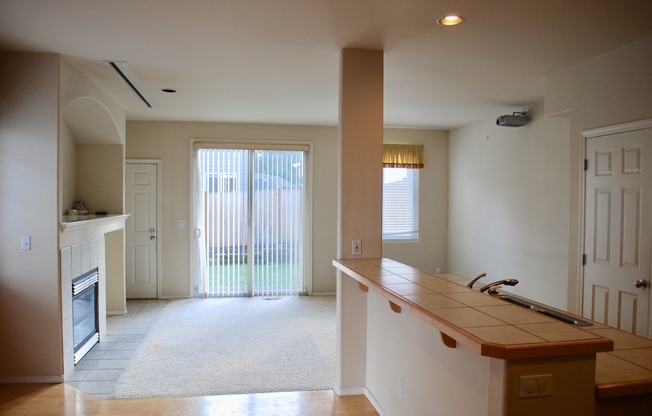 Spacious Bothell Home with Home Theater in a great location!!