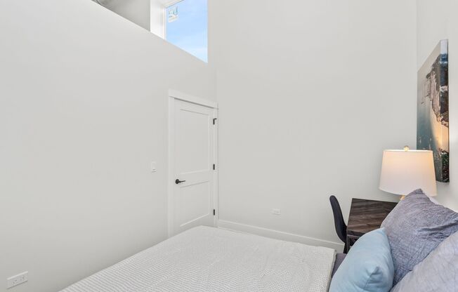 1 bed, 1 bath, 651 sqft, $2,650, Unit B06