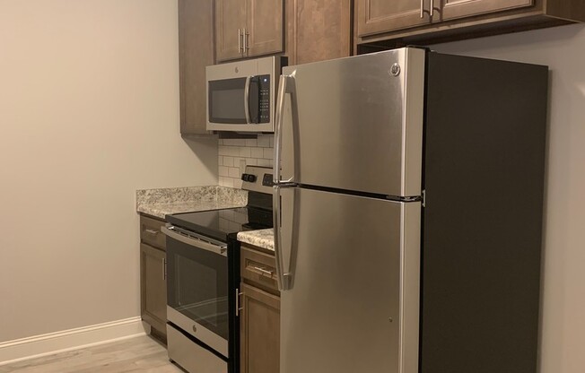 1 bed, 1 bath, 848 sqft, $900, Unit 60