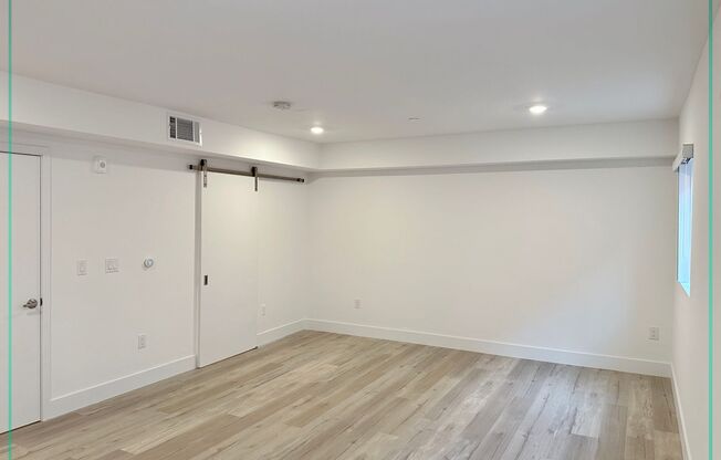 Studio, 1 bath, 607 sqft, $1,895, Unit 402