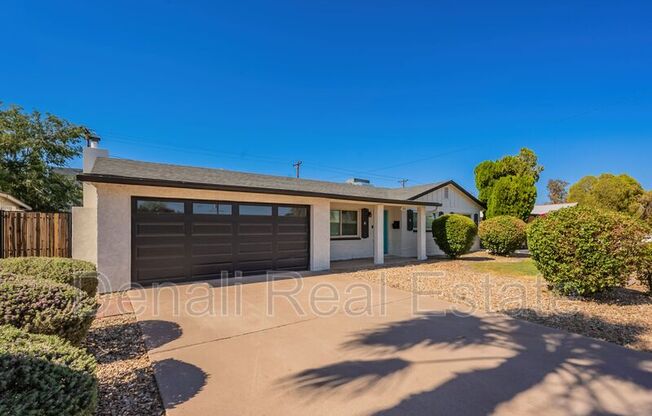 6808 E LOMA LNDG DR