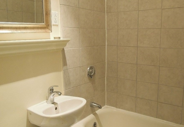 1 bed, 1 bath, 610 sqft, $3,100, Unit 209
