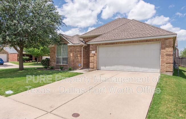 8232 LIVINGSTON LN