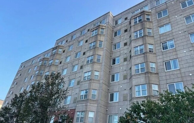 2 beds, 2 baths, 1,184 sqft, $2,800, Unit 805