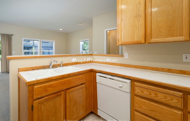 3 beds, 2.5 baths, $2,349, Unit 3174 NE 13th Place