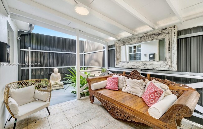 37 NW 50 ST