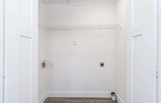 Cambridge Park Apartments 1 bed 1 bath laundry