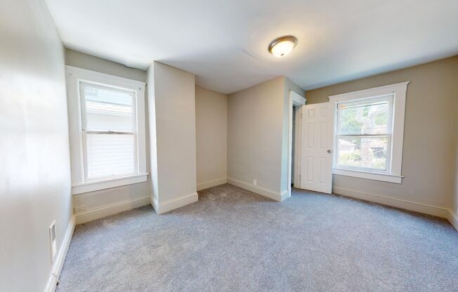 3 beds, 1 bath, $1,500